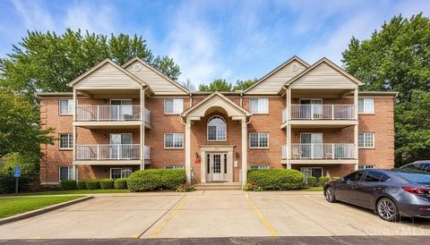 Condo For Sale - 3191 Preserve Lane #1B<br/> Colerain Twp, OH 45239