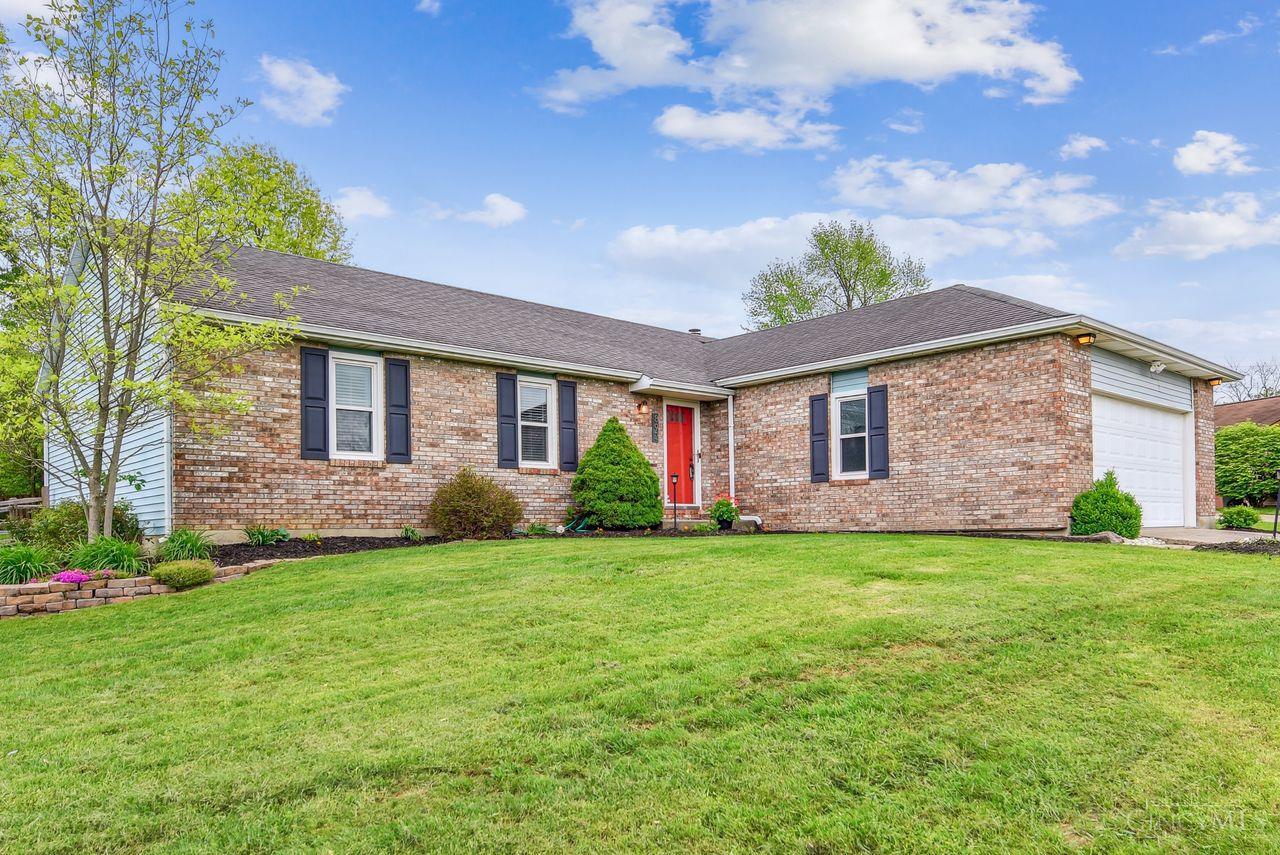 892 Kenwood Court, Monroe, Ohio image 1