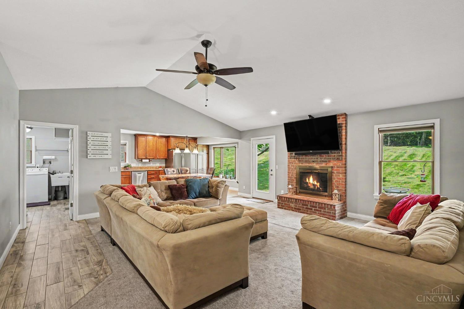 8356 Lakevalley Drive