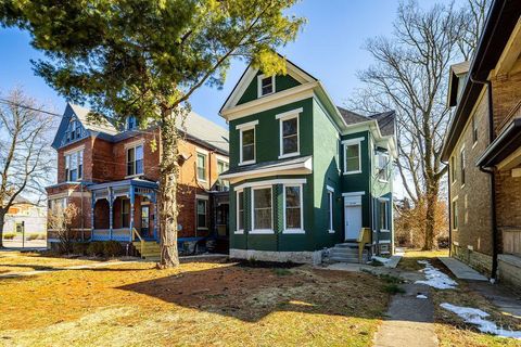Photo of 3138 Woodburn Avenue, Cincinnati, OH 45207 (MLS # 1868263)