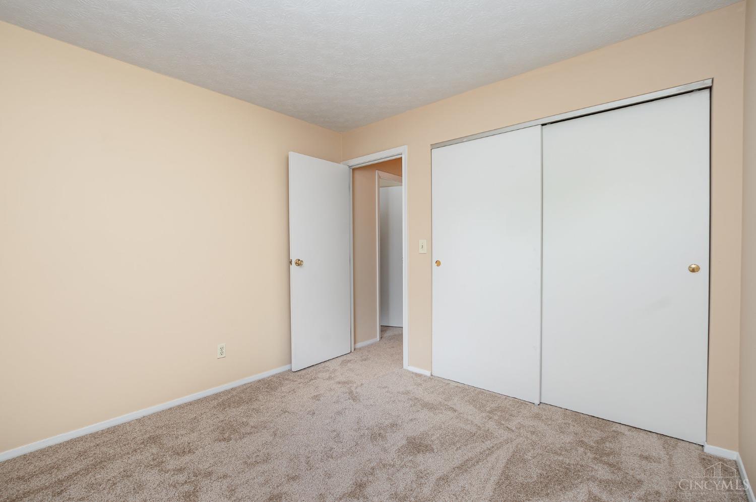 982 E Crescentville Road, West Chester, Ohio image 11