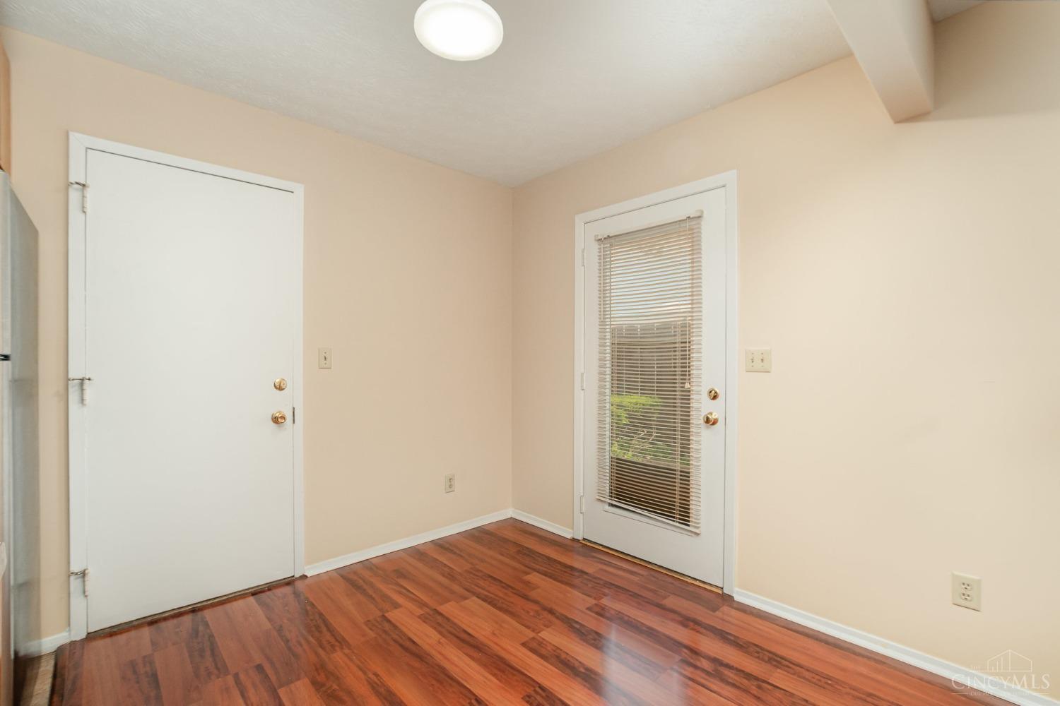 982 E Crescentville Road, West Chester, Ohio image 6