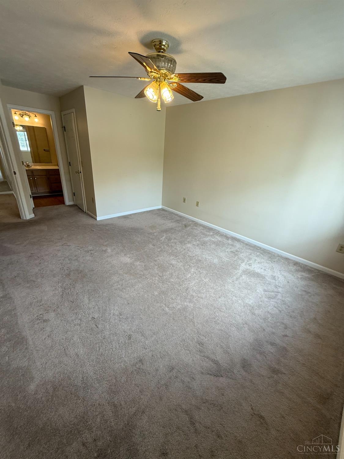 120 Carrington Lane #207, Loveland, Ohio image 21