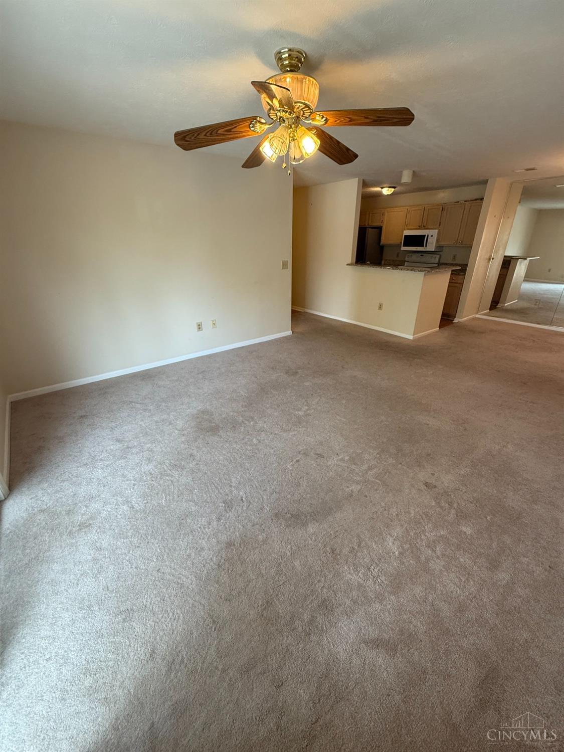 120 Carrington Lane #207, Loveland, Ohio image 17