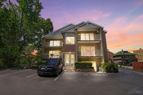 Photo of 4816 Glenway Avenue #10, Cincinnati, OH 45238 (MLS # 1878575)