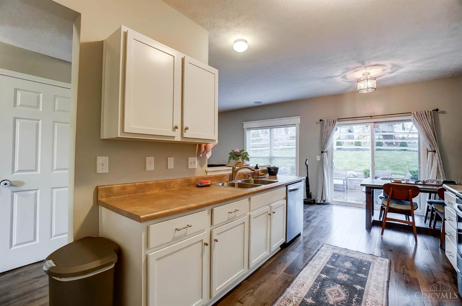 536 Lake Front Drive, Lebanon, Ohio image 18