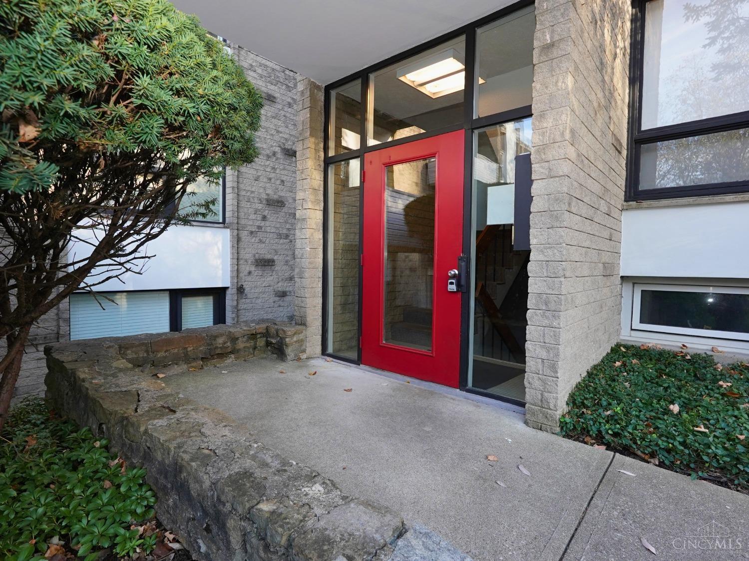 399 W Galbraith Road #213, Cincinnati, Ohio image 1