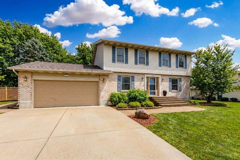 Photo of 6272 Foxwood Court, Liberty Township, OH 45044 (MLS # 1871323)