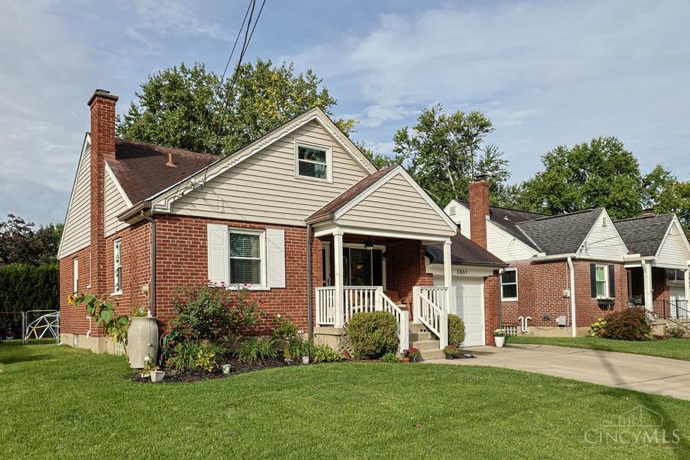 3861 Meadowlark Lane