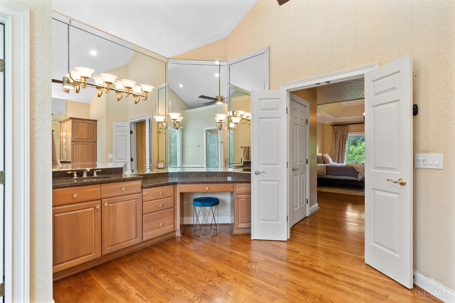 3390 Ivy Hills Boulevard, Newtown, Ohio image 35