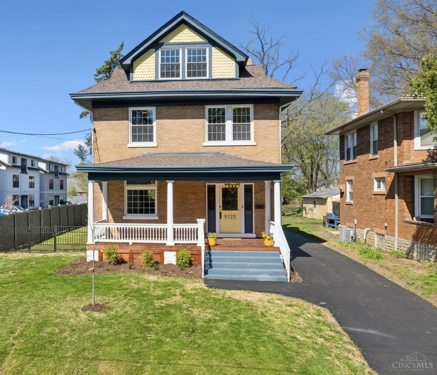 5123 Stewart Avenue, Cincinnati, Ohio image 2