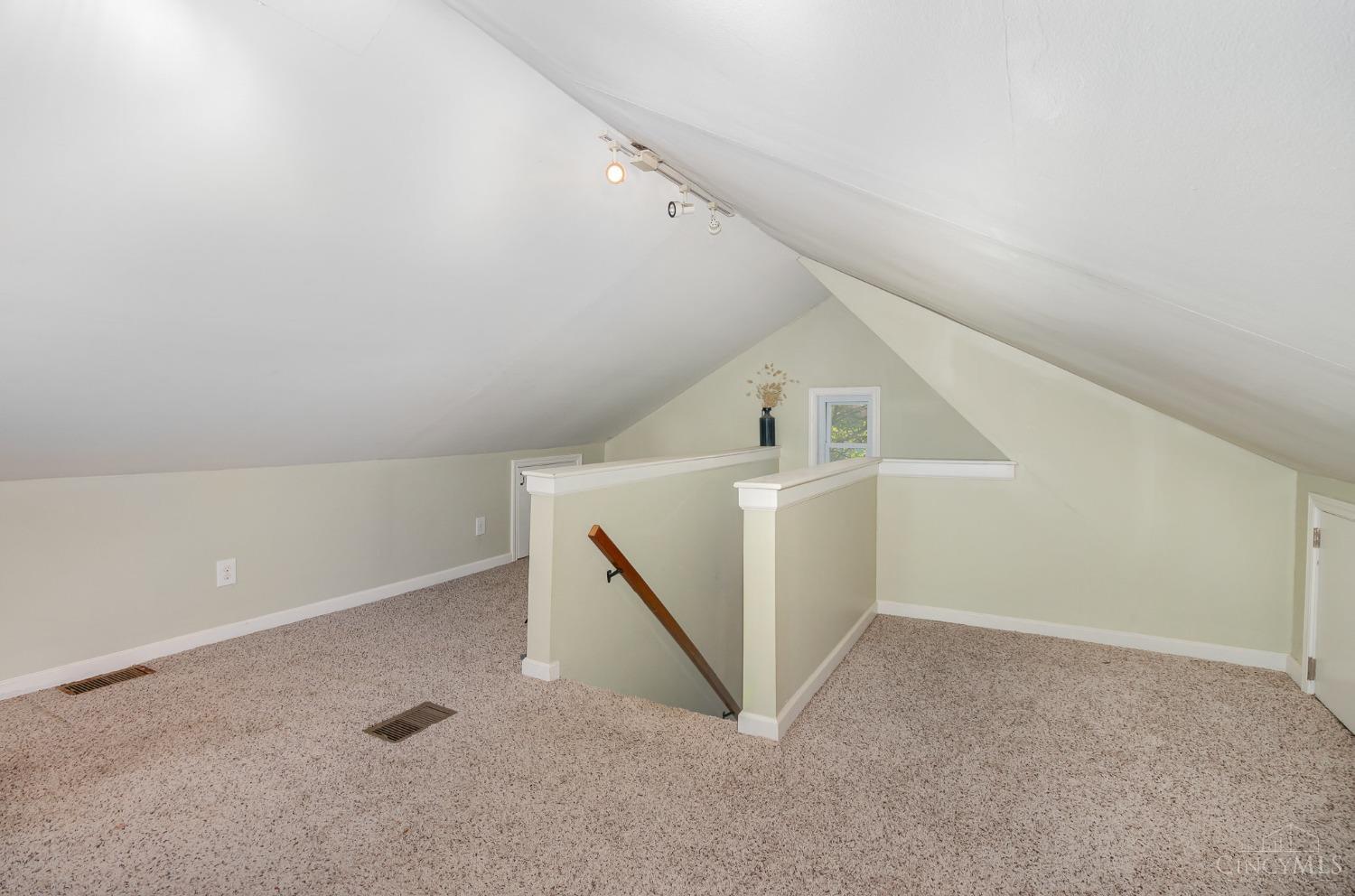 2203 Drex Avenue, Norwood, Ohio image 19