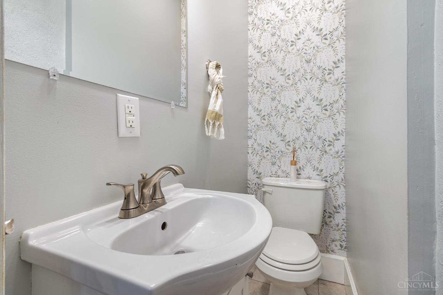 2203 Drex Avenue, Norwood, Ohio image 13