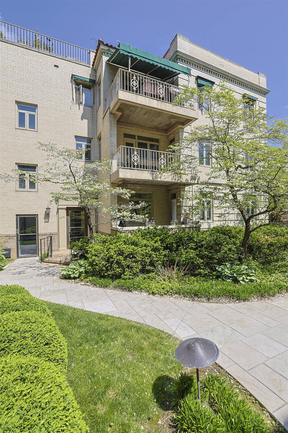 2378 Madison Road E1C