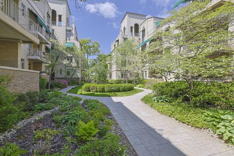 Photo of 2378 Madison Road #E1C, Cincinnati, OH 45208 (MLS # 1877285)