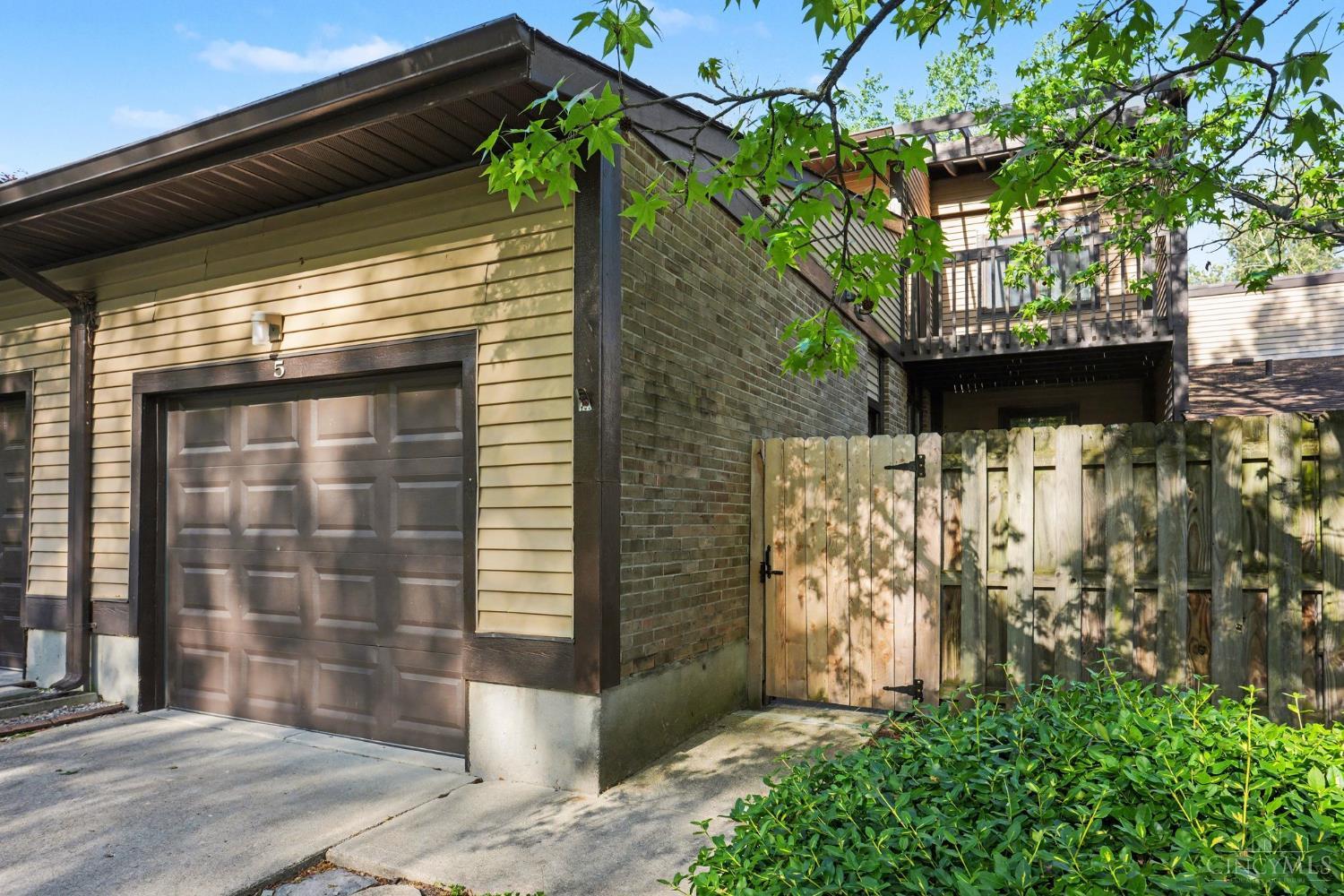 5 Caribou Court