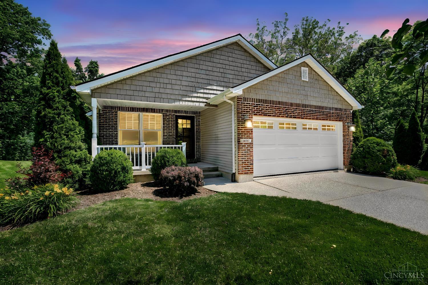 4921 Sir Gregory Way