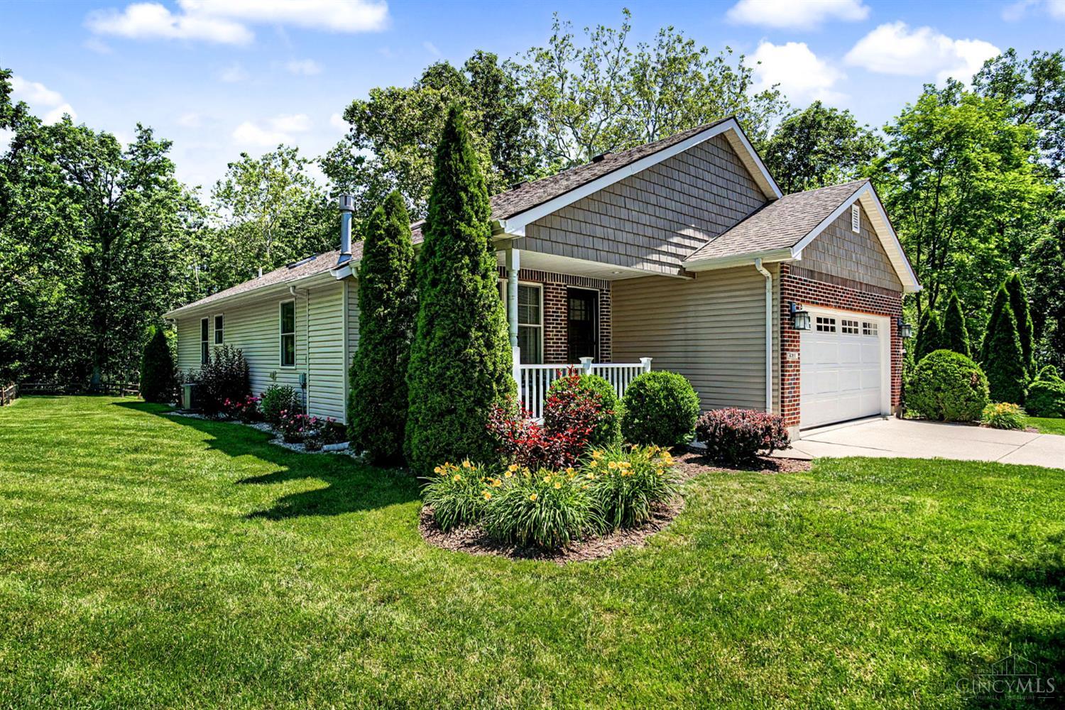 4921 Sir Gregory Way
