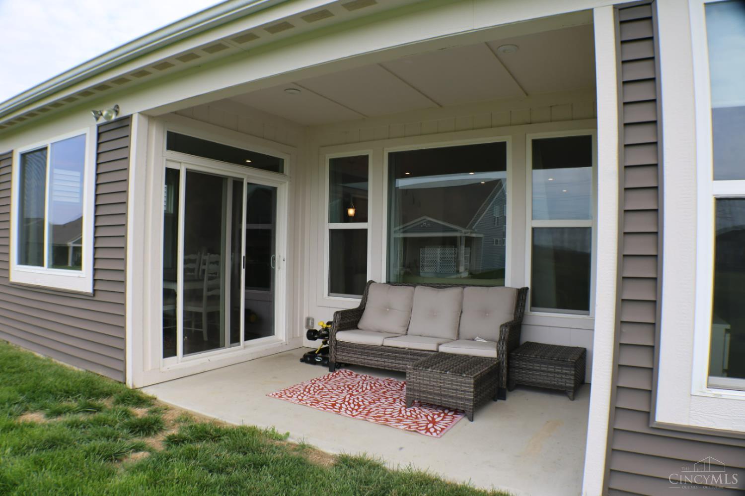 5121 Golfside Drive