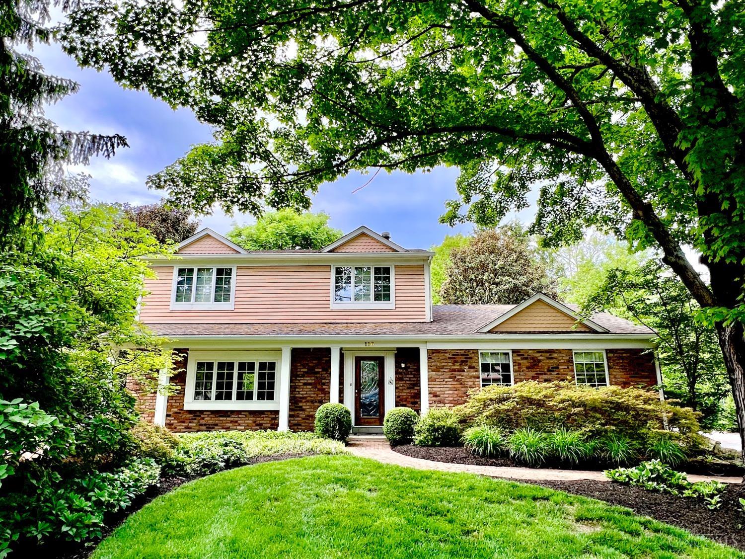 116 Robinwood Drive, Terrace Park, Ohio image 2