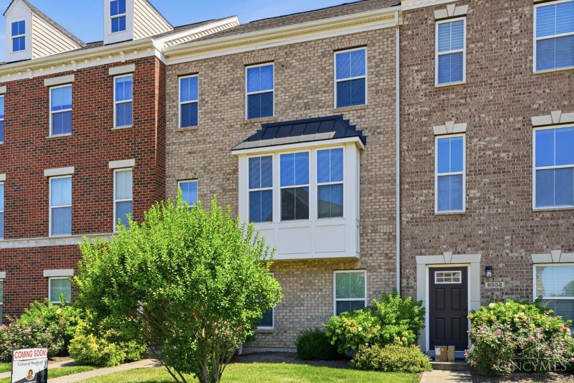9550 Cobblestone Walk