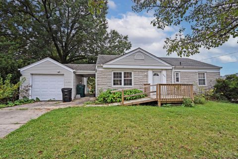 Photo of 3291 Tulsa Court, Cincinnati, OH 45238 (MLS # 1856750)