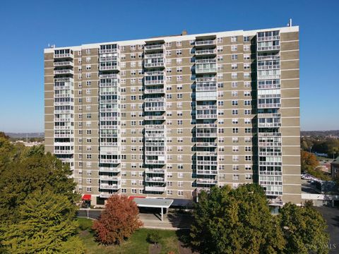 Photo of 2444 Madison Road #1410, Cincinnati, OH 45208 (MLS # 1860830)