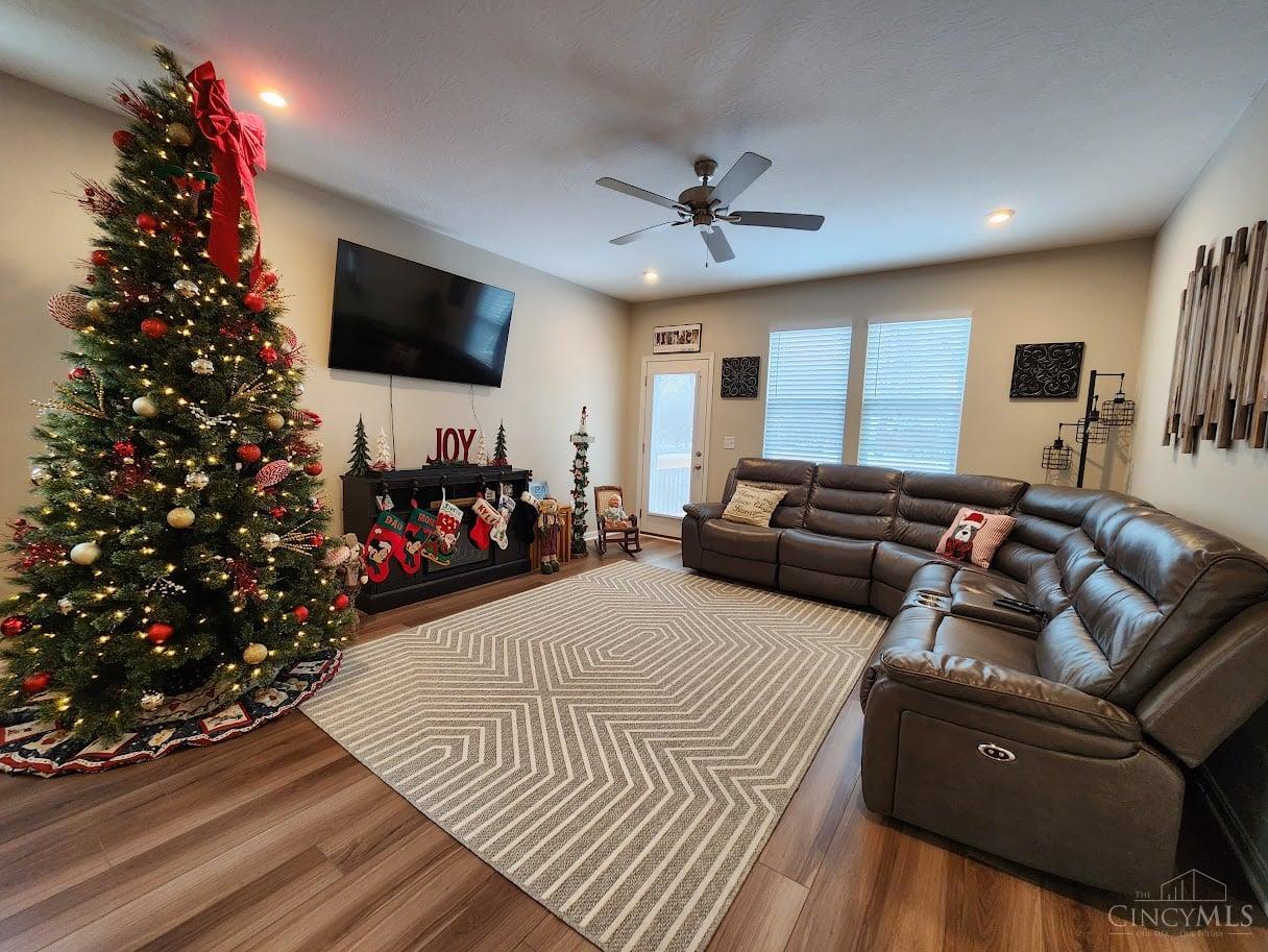 4508 Eastgate Oaks Drive