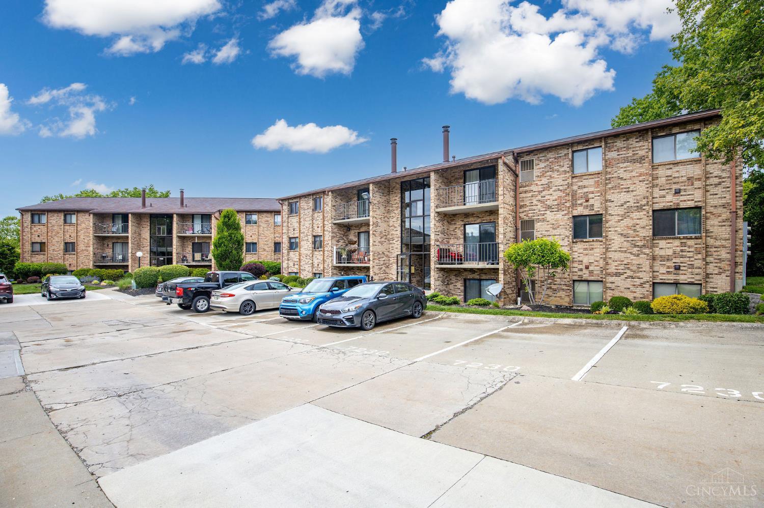 7230 Creekview Drive 11