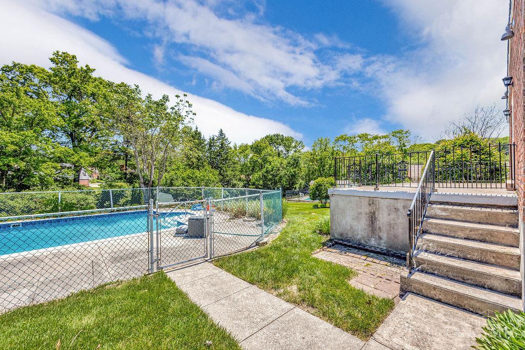 8714 Wuest Road, Colerain Twp, Ohio image 35