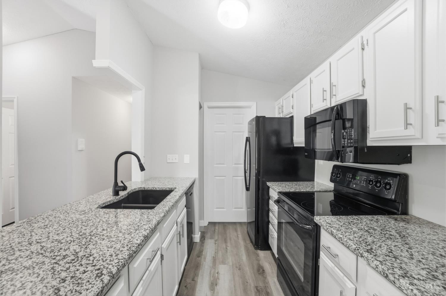 8900 Eagleview Drive 11