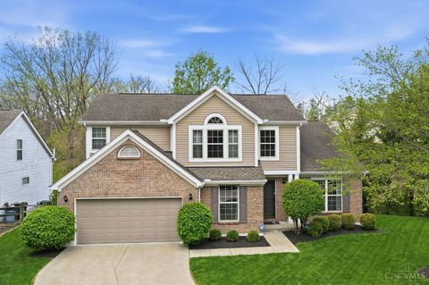 Photo of 12191 Crestfield Court, Symmes Township, OH 45249 (MLS # 1876866)