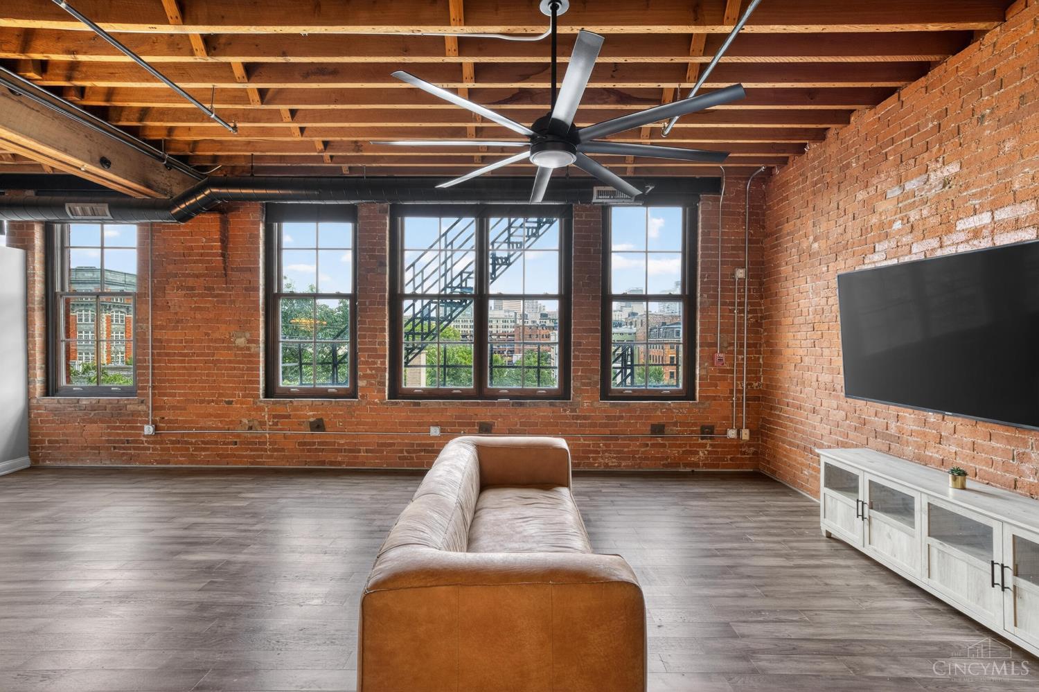 214 E Fourteenth Street 3A