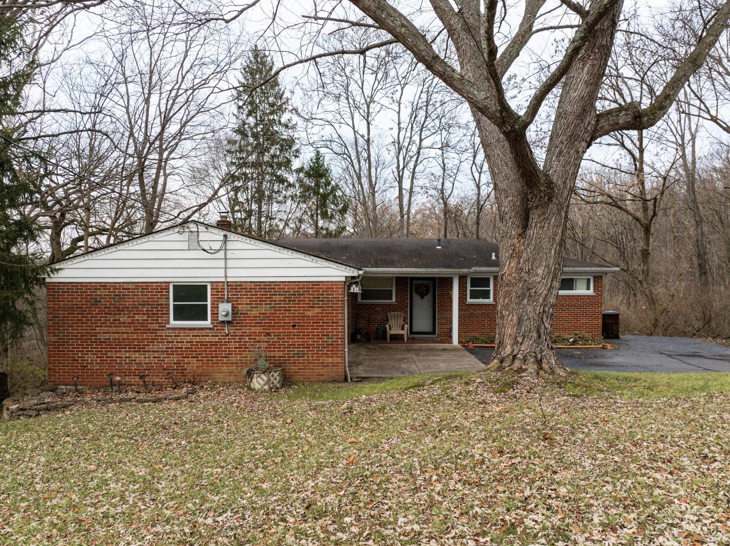 8606 Susanview Lane, Anderson Twp, Ohio image 31