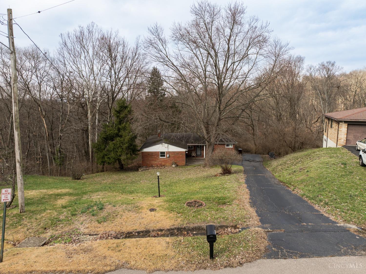 8606 Susanview Lane, Anderson Twp, Ohio image 30