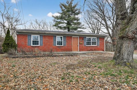 Photo of 7946 Fairhope Court, Springfield Township, OH 45224 (MLS # 1866592)