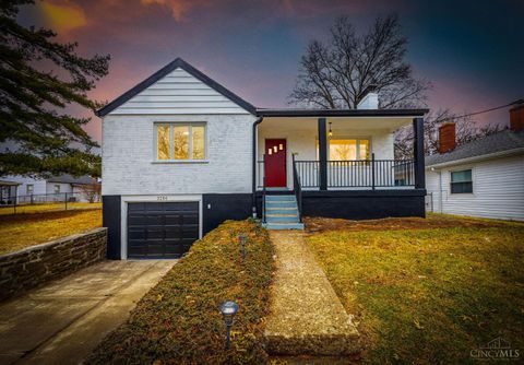 Photo of 3286 Tusla Court, Cincinnati, OH 45238 (MLS # 1864832)