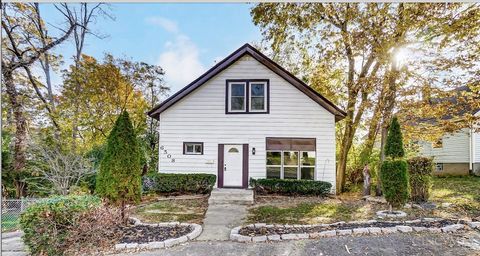 Photo of 6508 Coleridge Avenue, Cincinnati, OH 45213 (MLS # 1854535)