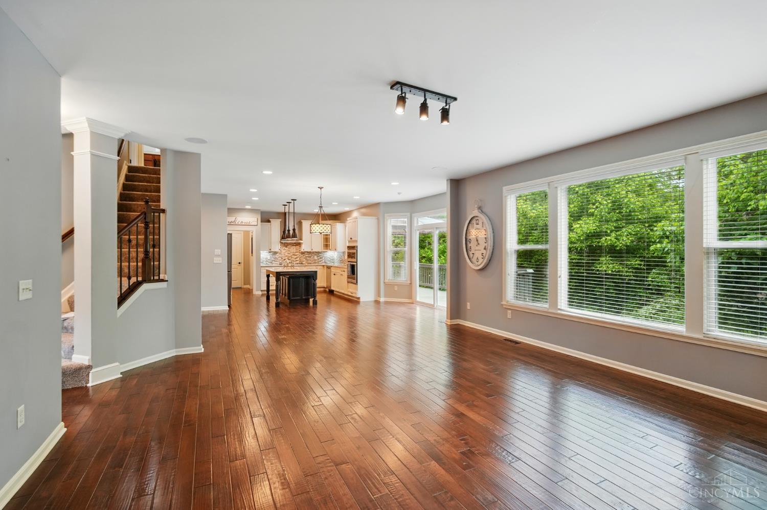 6849 Gray Wolf Drive, Hamilton Twp, Ohio image 10