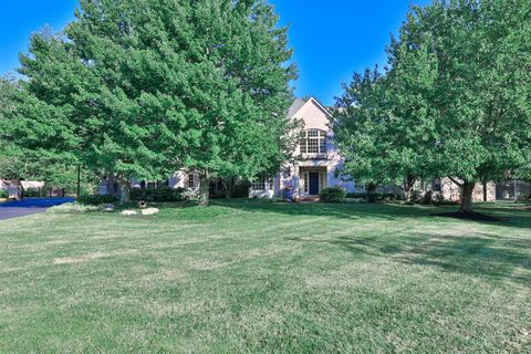 Photo of 7600 Foxgate Lane, Indian Hill, OH 45243 (MLS # 1856153)
