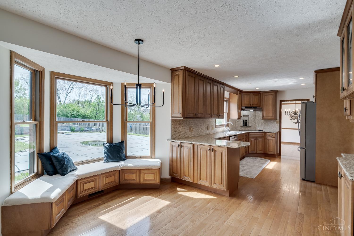8275 Lindfield Dr Dr, West Chester, Ohio image 19