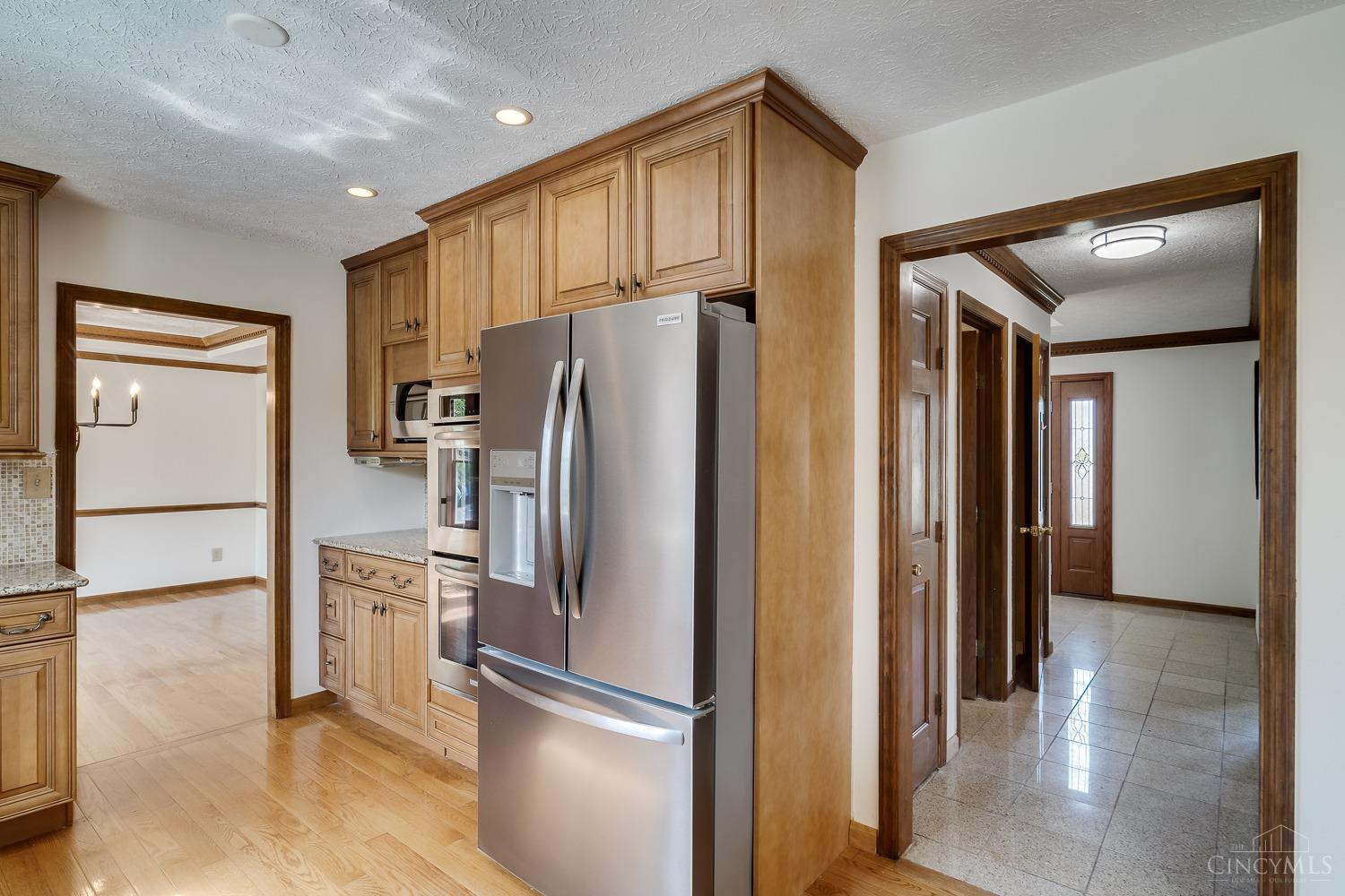 8275 Lindfield Dr Dr, West Chester, Ohio image 17
