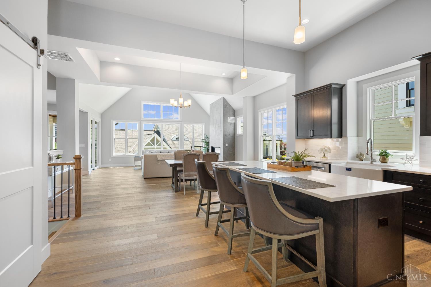 5960 Woodland Lane