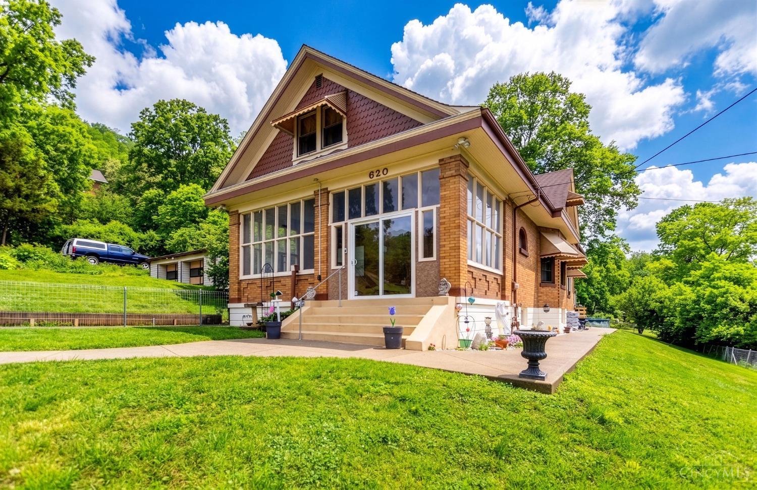 620 Baurichter Street
