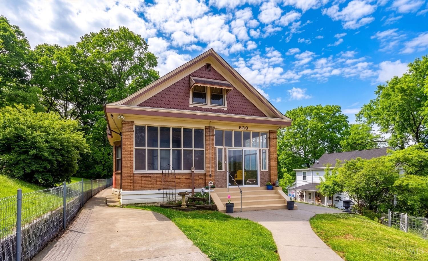 620 Baurichter Street