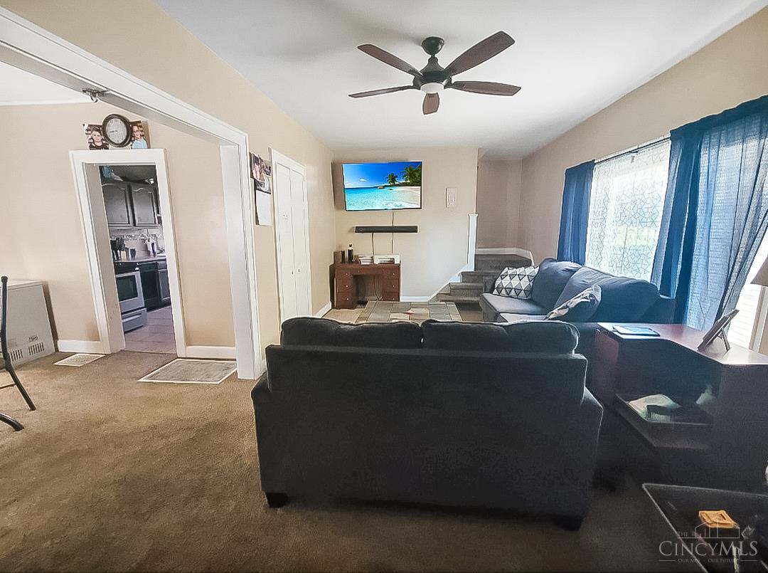 4334 W Eighth Street