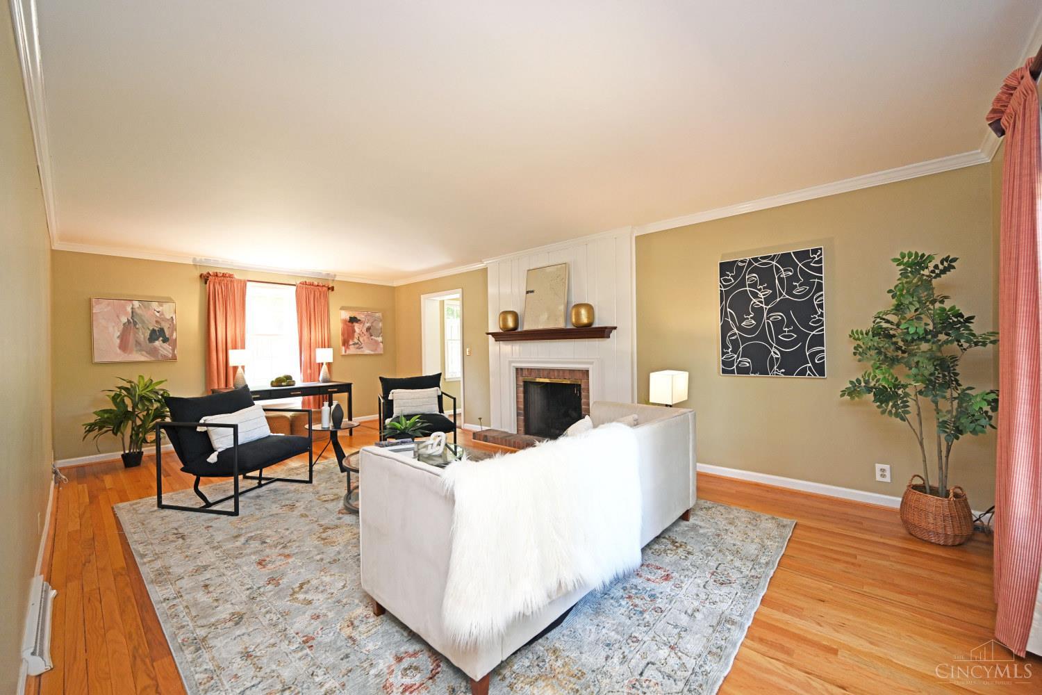 359 Woodknoll Terrace