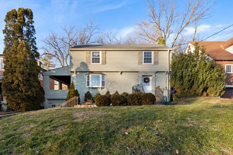 Photo of 2824 Cortelyou Place, Cincinnati, OH 45213 (MLS # 1866081)