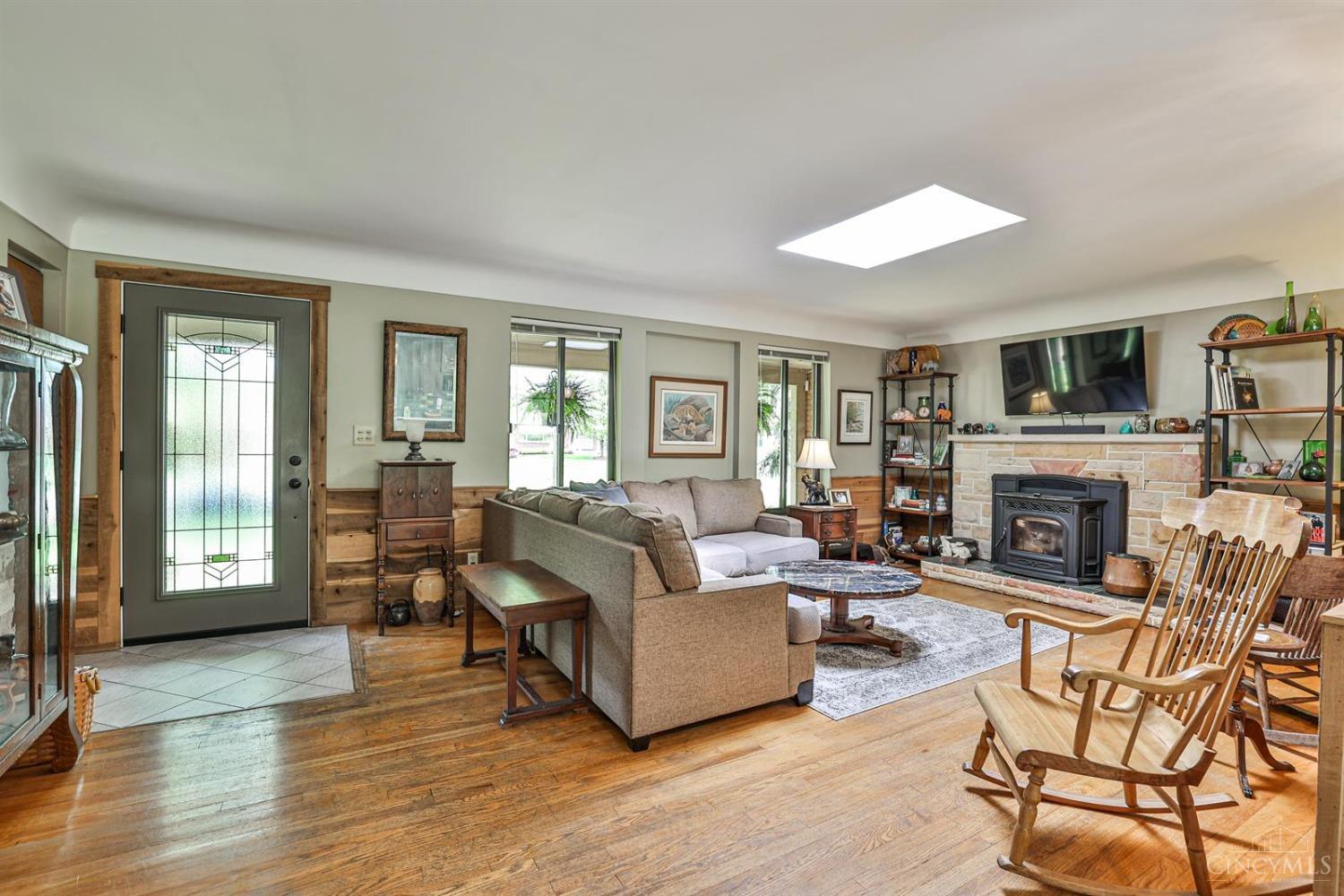 10435 Zocalo Drive, Colerain Twp, Ohio image 10