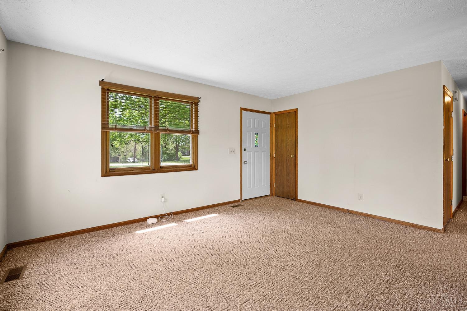 6428 Thompson Road, Colerain Twp, Ohio image 9